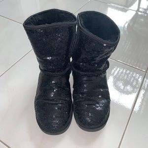 Black Sequin classic short cosmos UGGs size 8